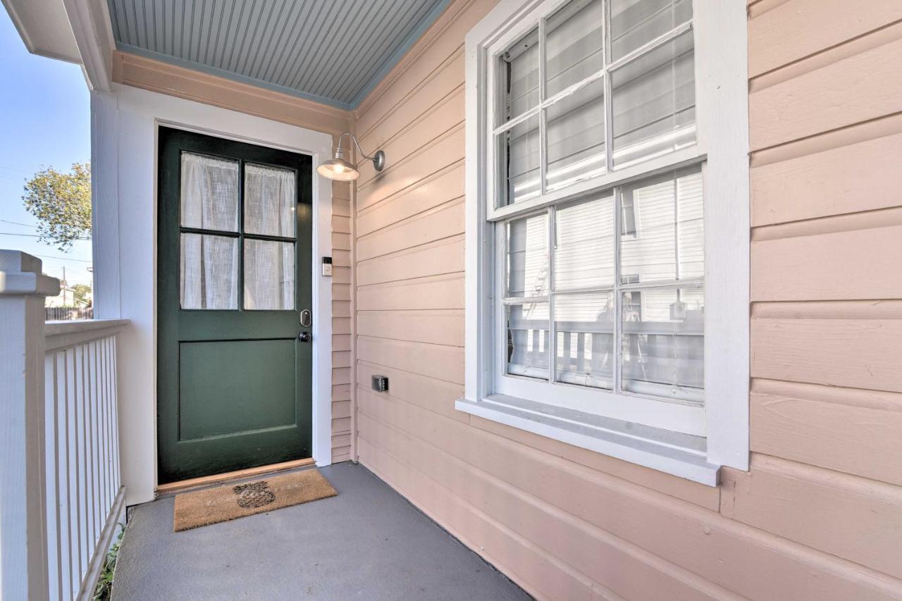 Bright Galveston Cottage Close To Beach And Strand Exteriér fotografie